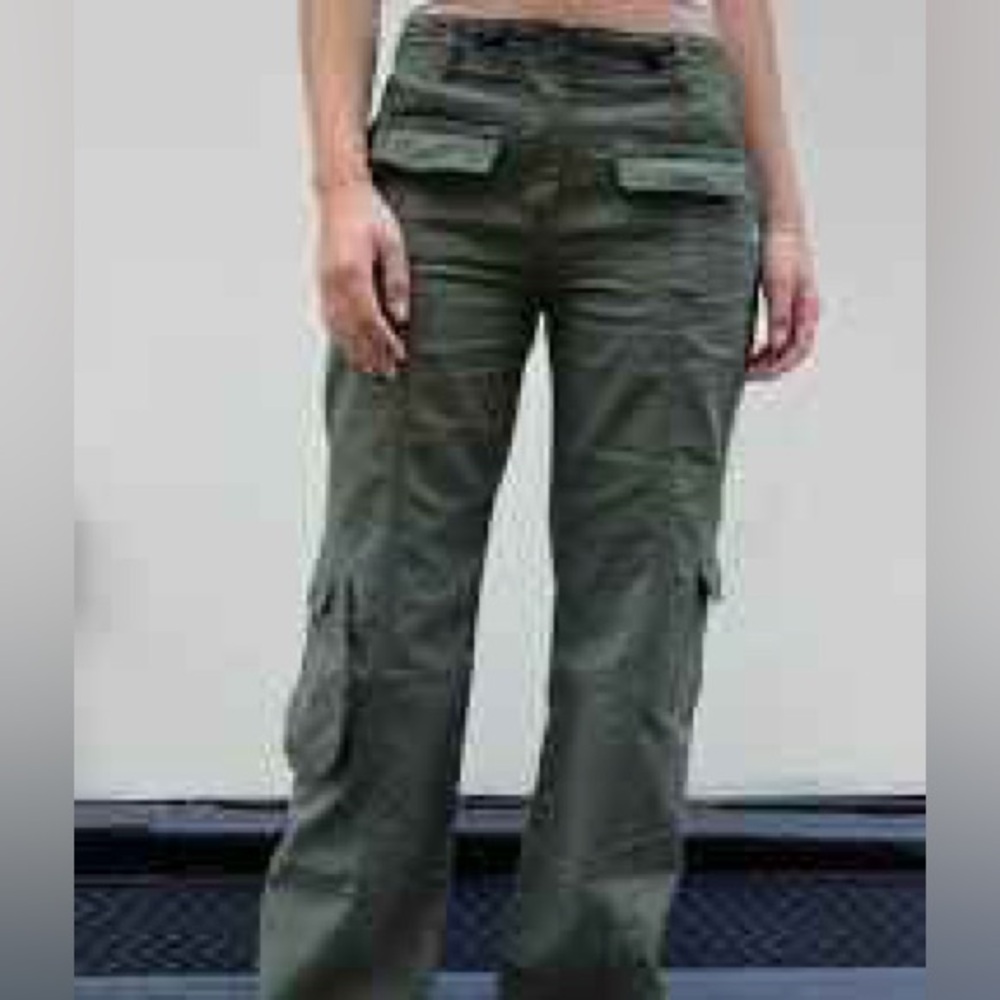 Brandy Melville olive green Kim pants - military green